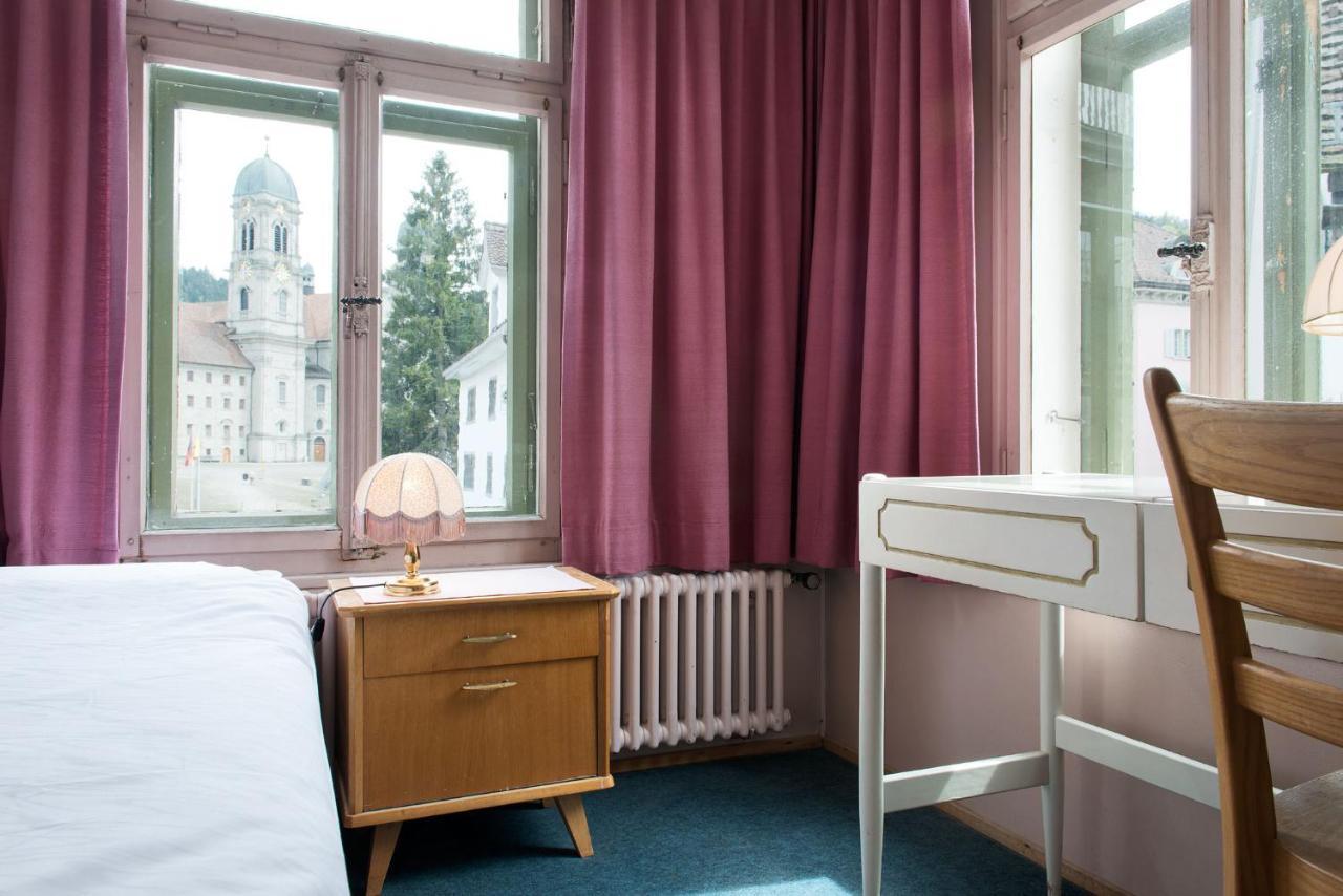 איינזידלן Kunsthotel Linde Garni מראה חיצוני תמונה